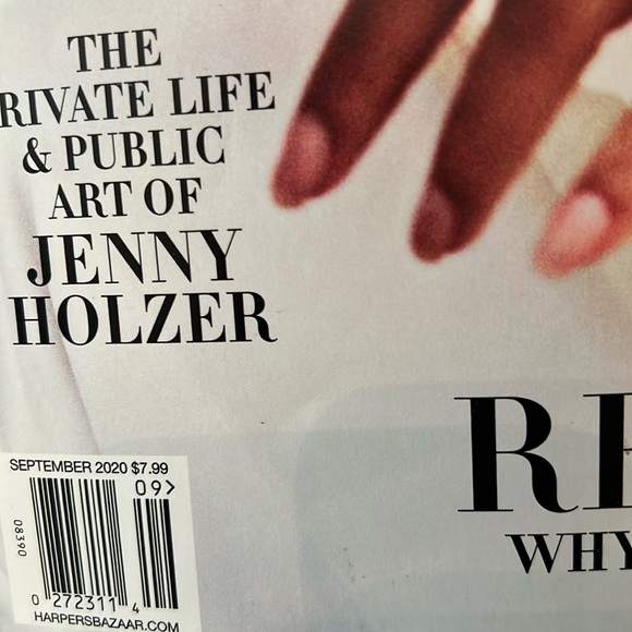 "Collectors" Harper's Bazaer Magazine (Rhianna) 2020 lssue - Picture 4 of 12